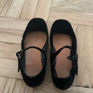 DÔEN Mary Jane’s size 36